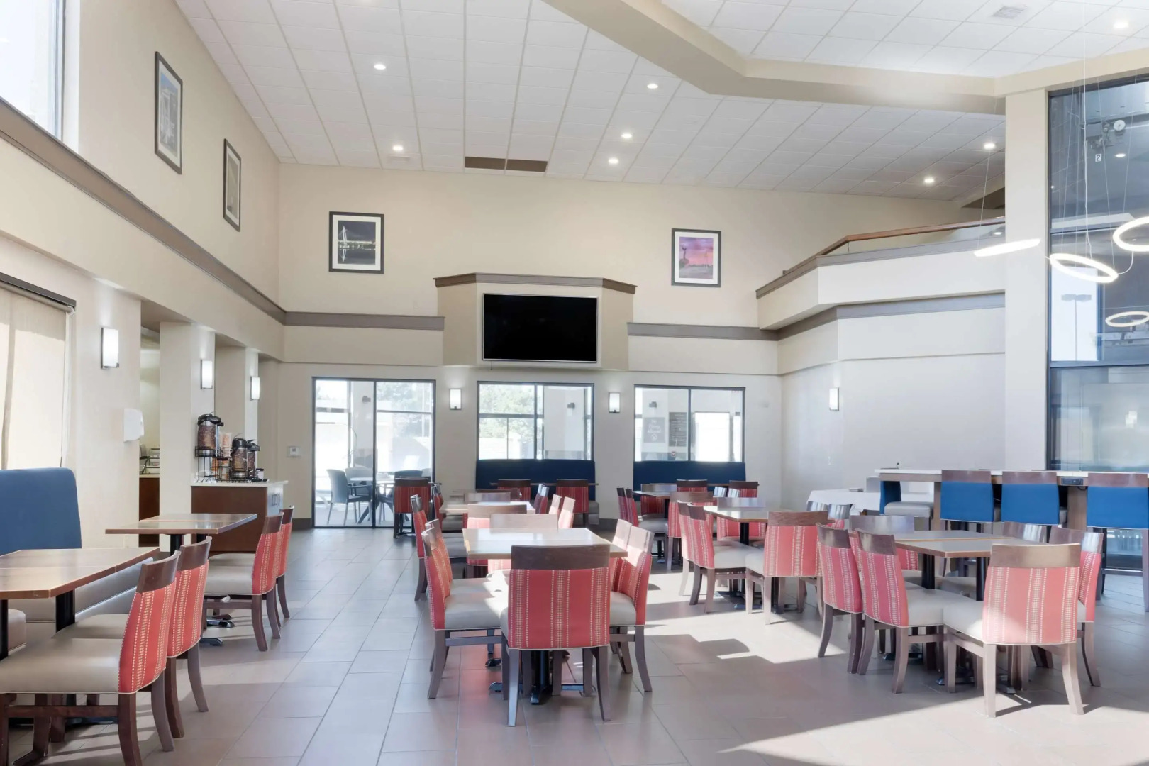 Comfort Inn & Suites Wichita Northeast