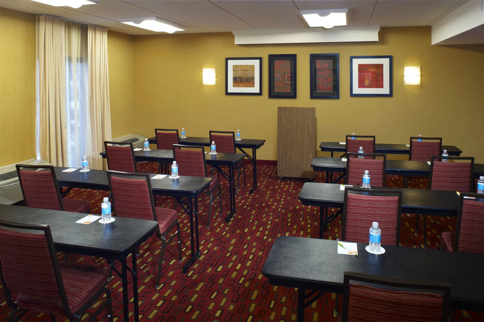 Courtyard by Marriott Chicago Oakbrook Terrace