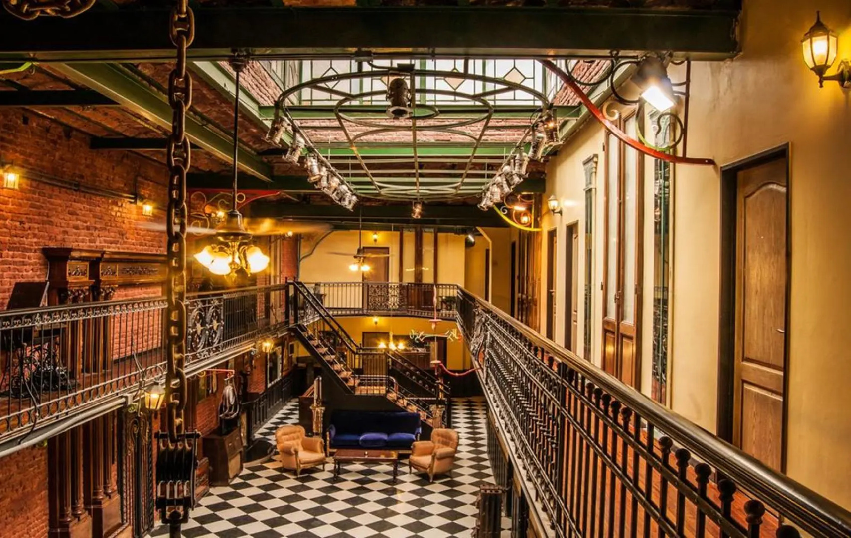 DEL900 Hostel Boutique