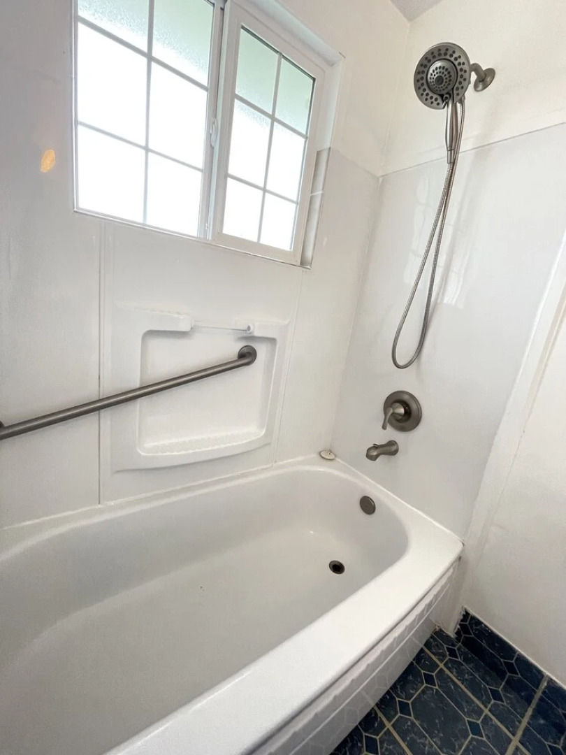 Pacific Motel and RV Park