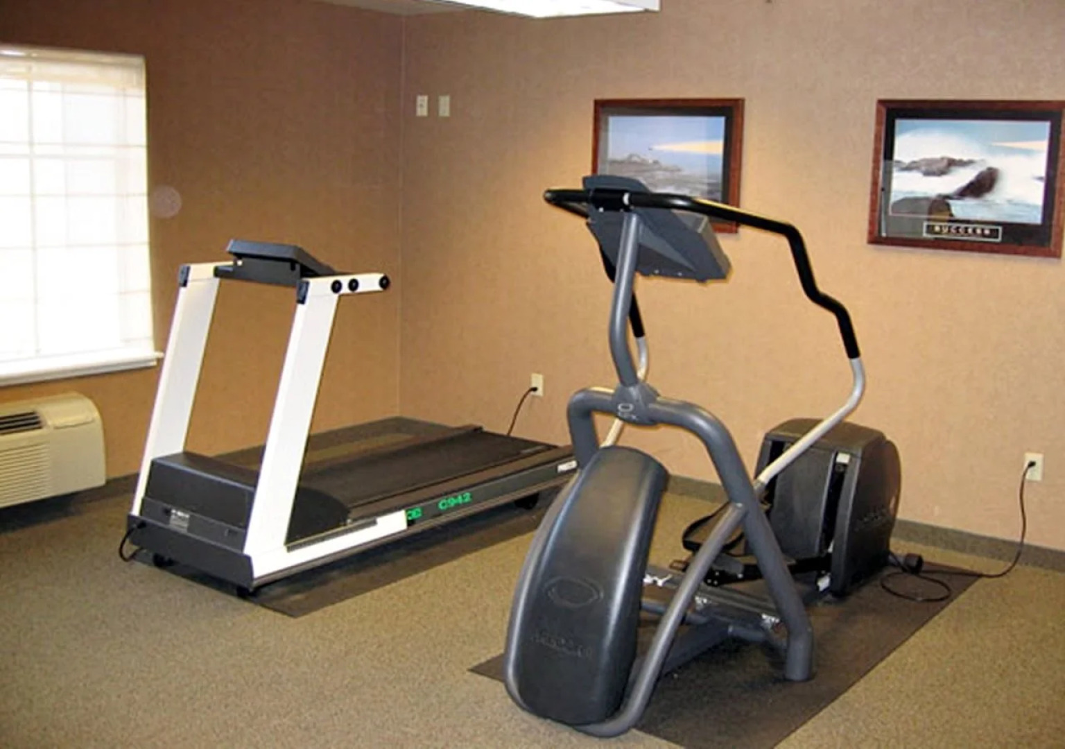 Holiday Inn Express & Suites Carpinteria by IHG