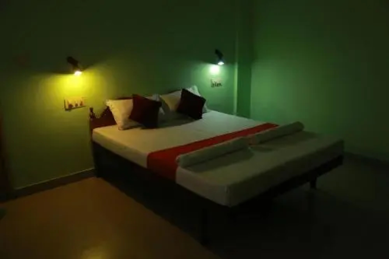 Shirleys Beach Hotel