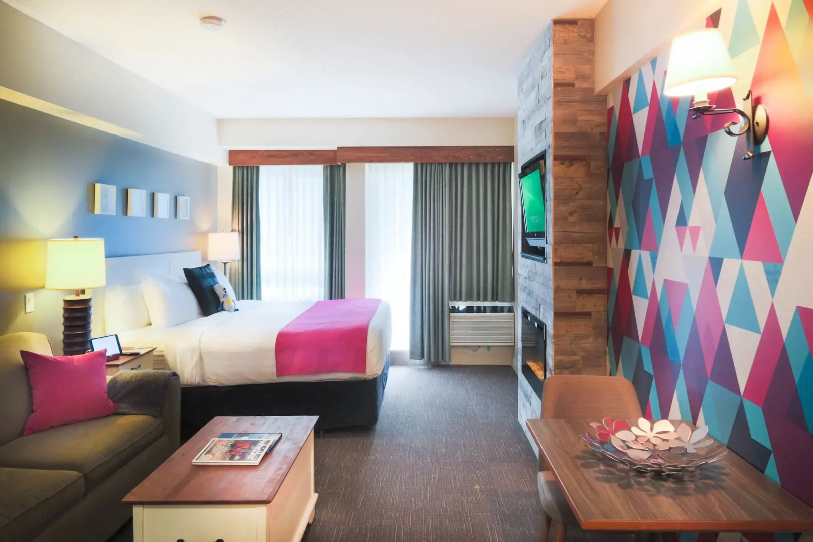 Summit Lodge Boutique Hotel