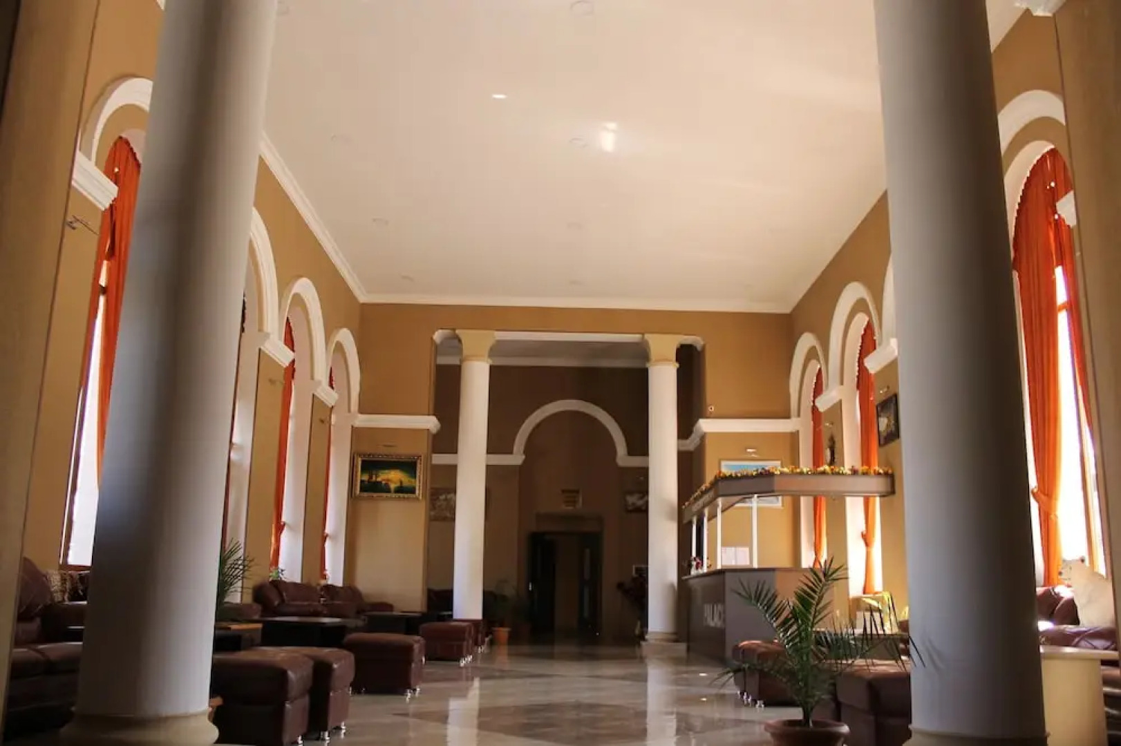 Отель Grand Palace