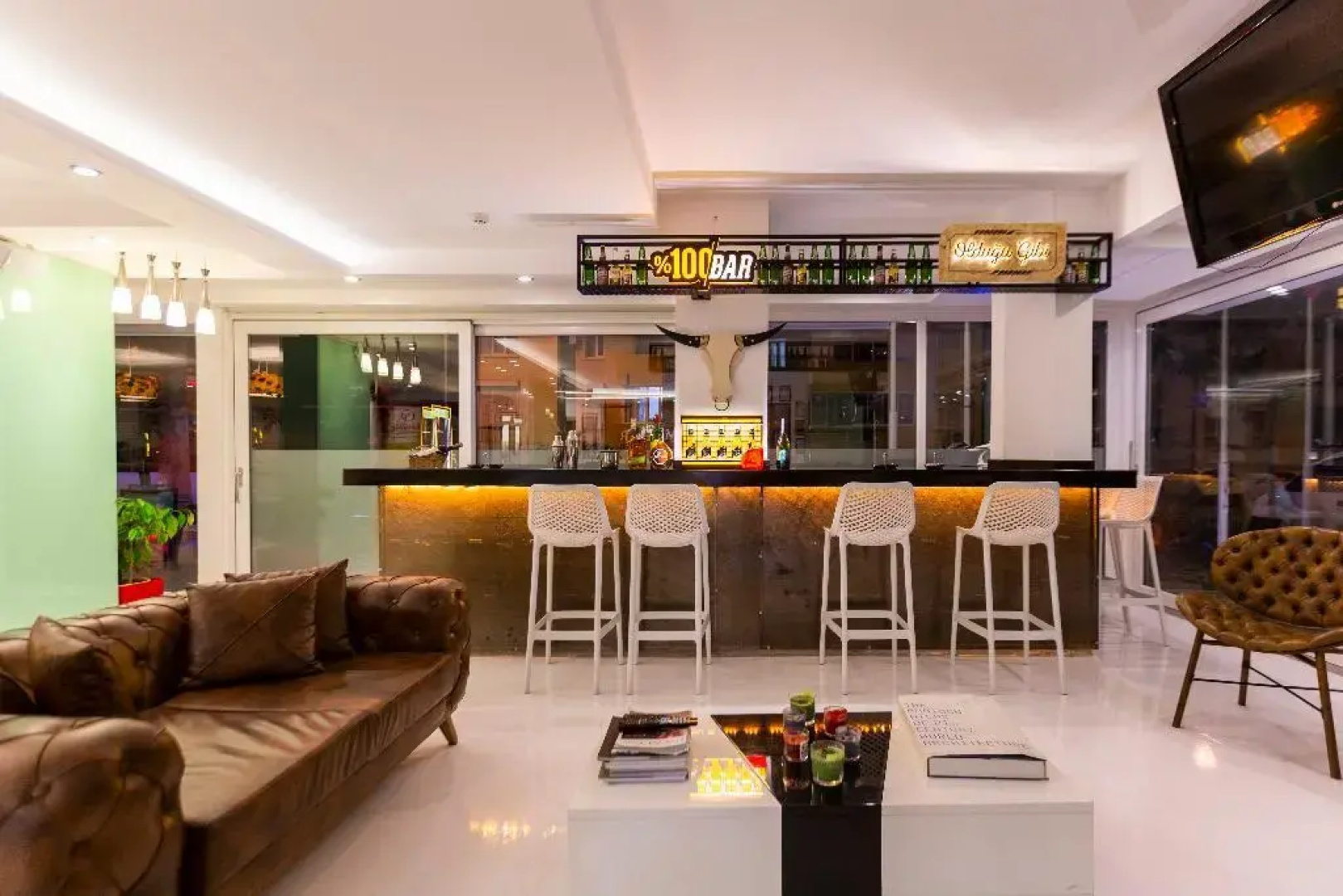 Mene City Hotel