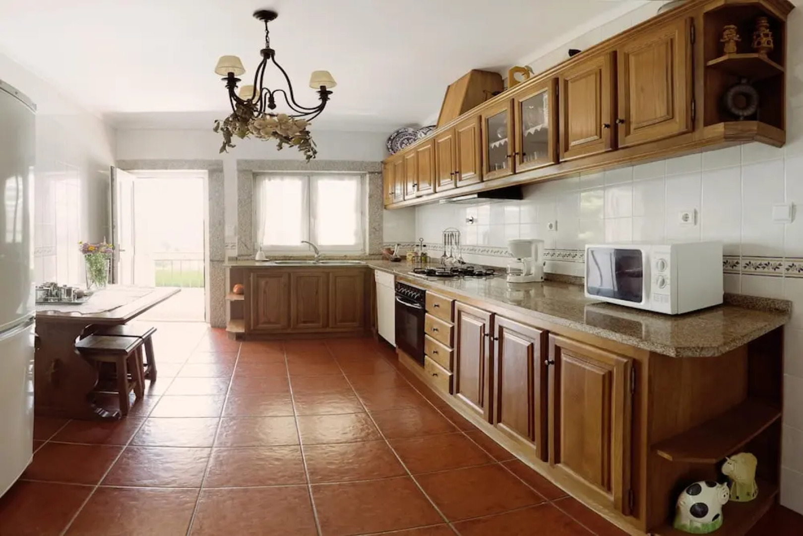 House With 5 Bedrooms in Paredes de Coura, With Wonderful Mountain View, Private Pool, Enclosed Garden Near the Beach