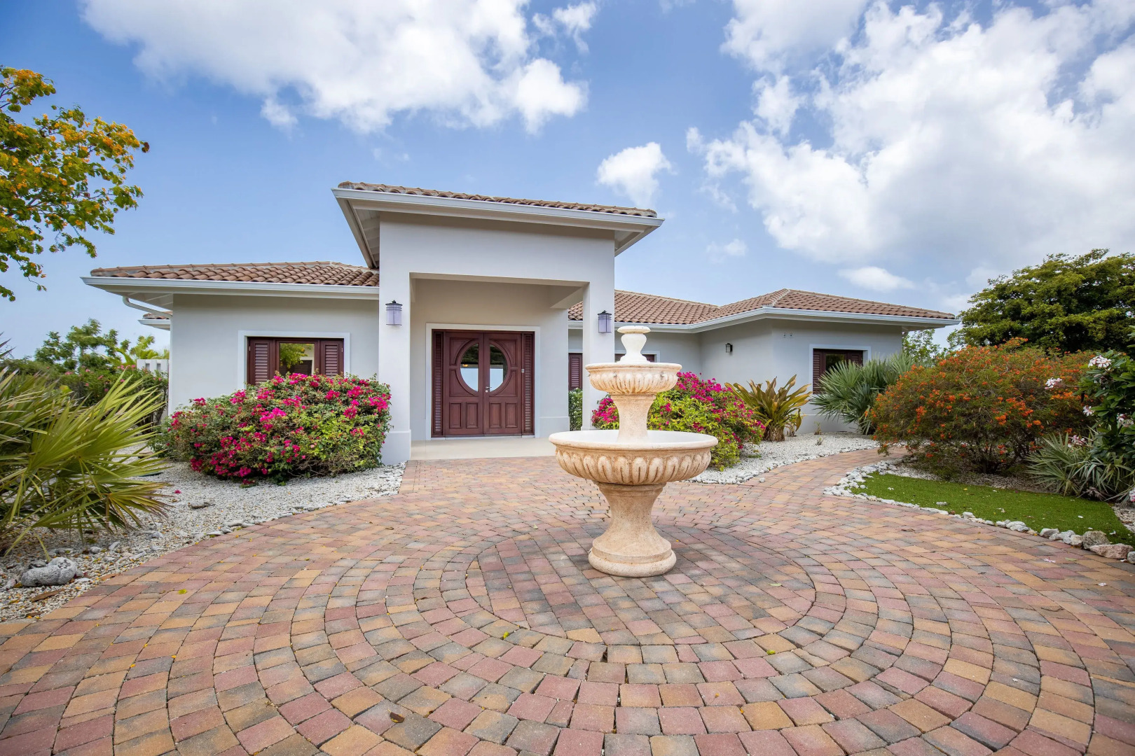 New Oceanfront Luxury Mansion W/ Private Beach & Pool - Gated Community