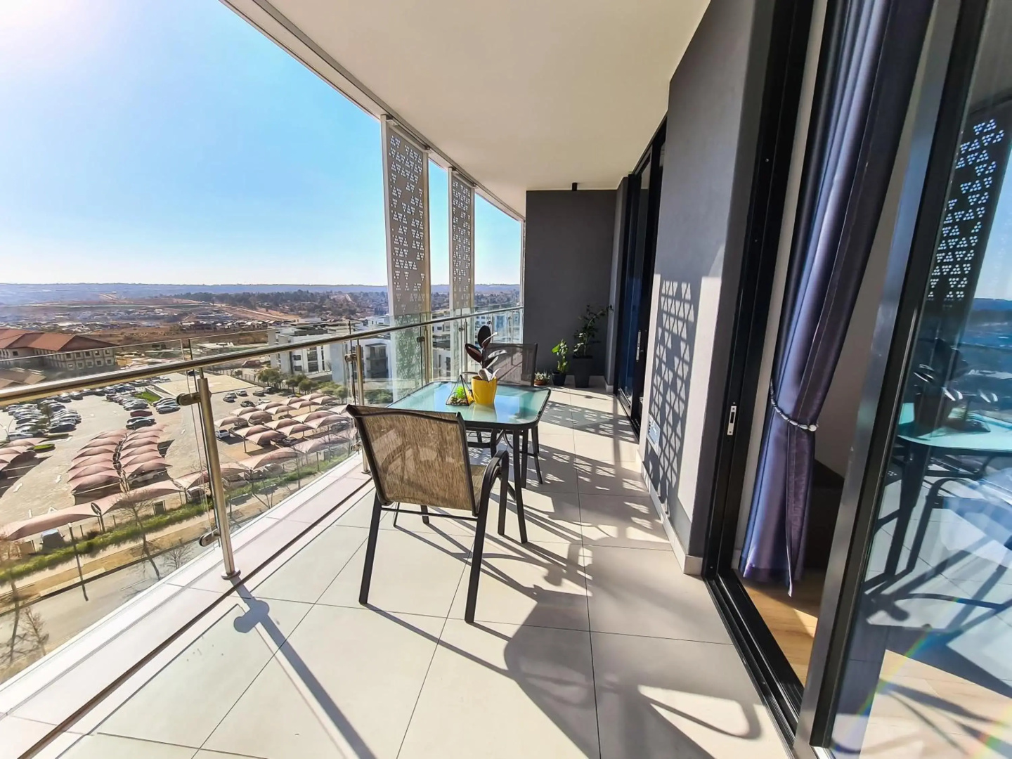 Ellipse Waterfall Upmarket Apartment