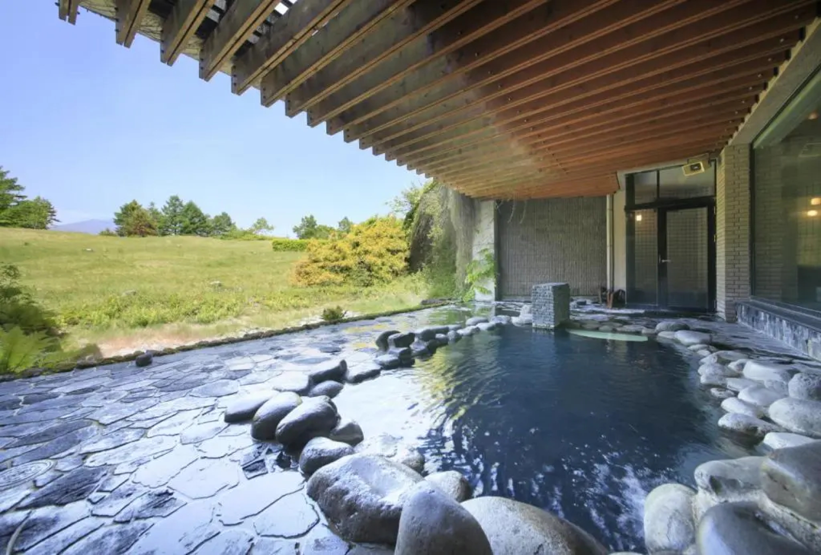 ANA Holiday Inn Resort Karuizawa by IHG