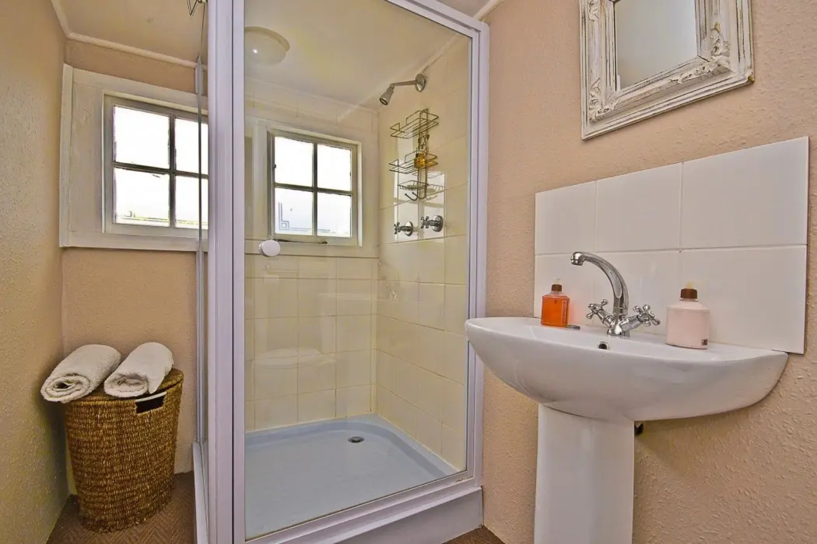 Zareba B&B Guest House