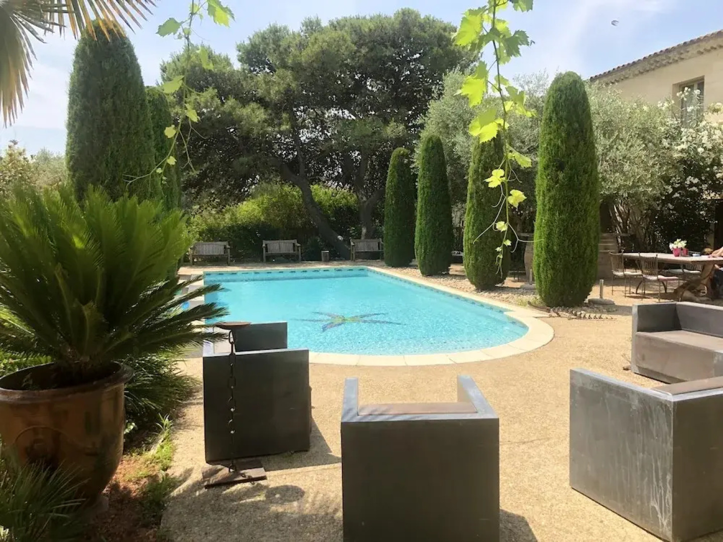 House With one Bedroom in Saint-gilles, With Shared Pool, Furnished Garden and Wifi