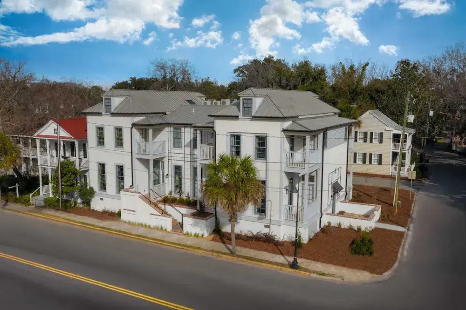 The Emerald Boutique Stays