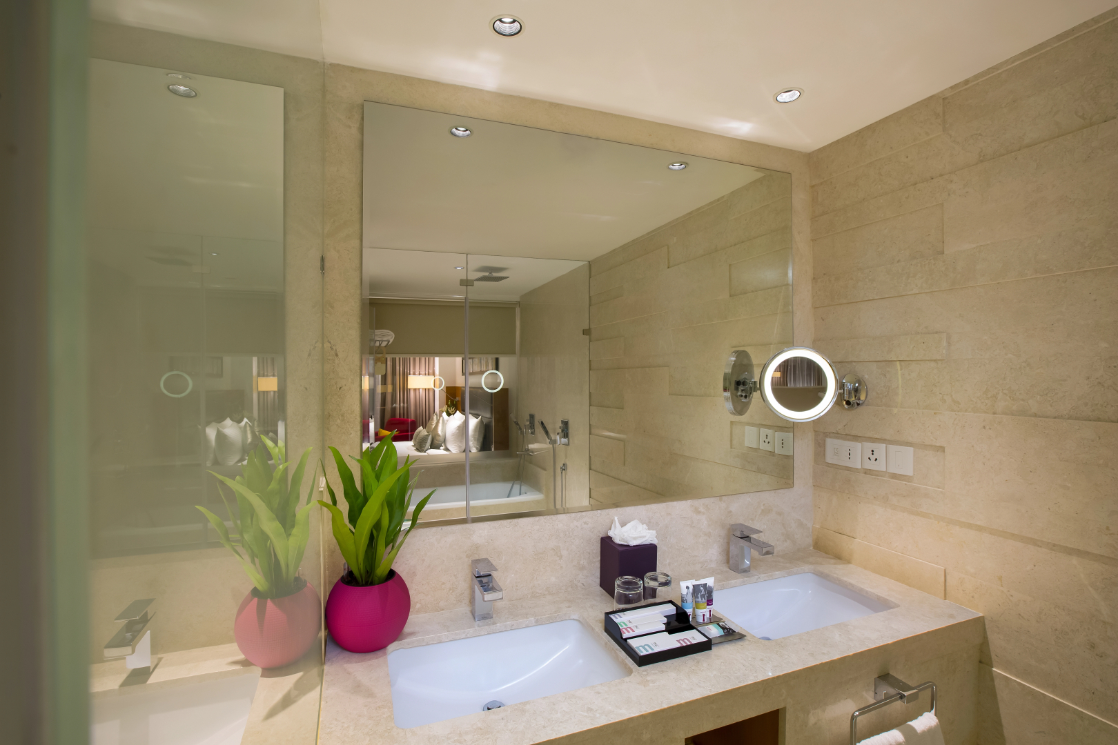 Mercure Hyderabad KCP Hotel
