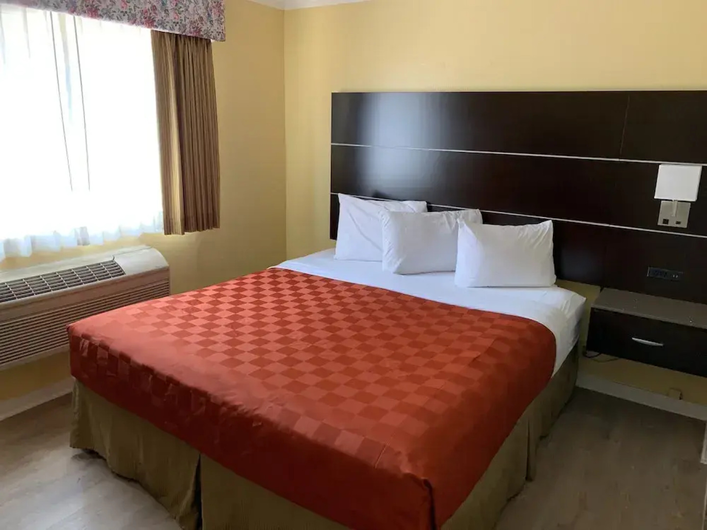 Ramada Inn Olive Tree