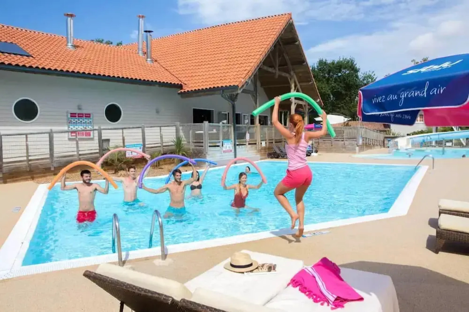 Bungalow With 2 Bedrooms in Soulac-sur-mer, With Pool Access and Furni