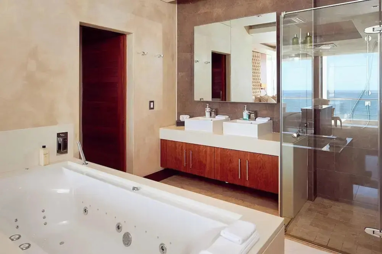 Penthouse 712 at La Montagne by First Private Stays