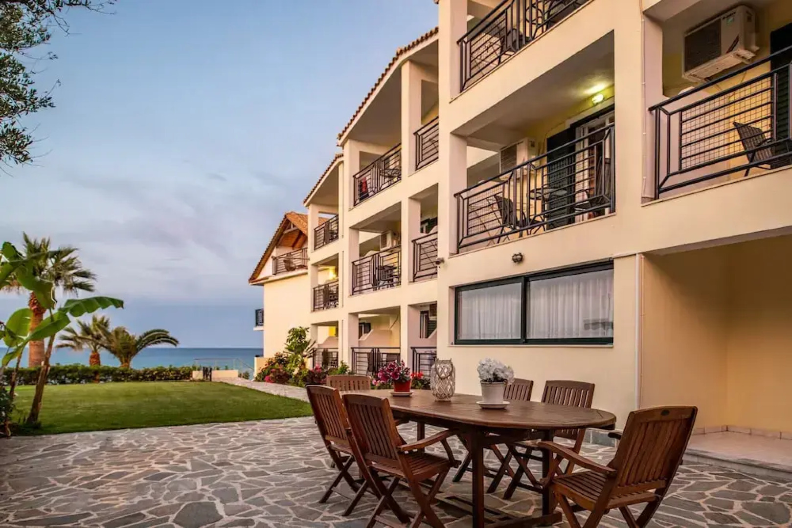 Sea View Beach Hotel