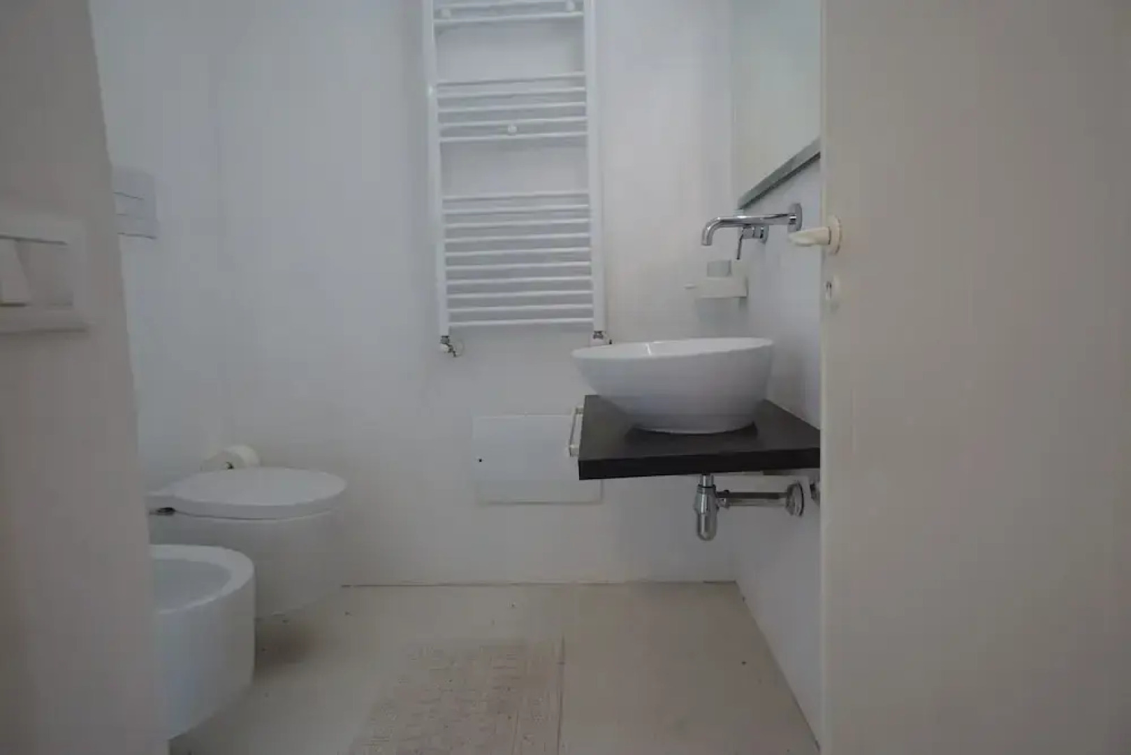 Burdi House Apartment Surrounded by Greenery and Tranquility Near the sea