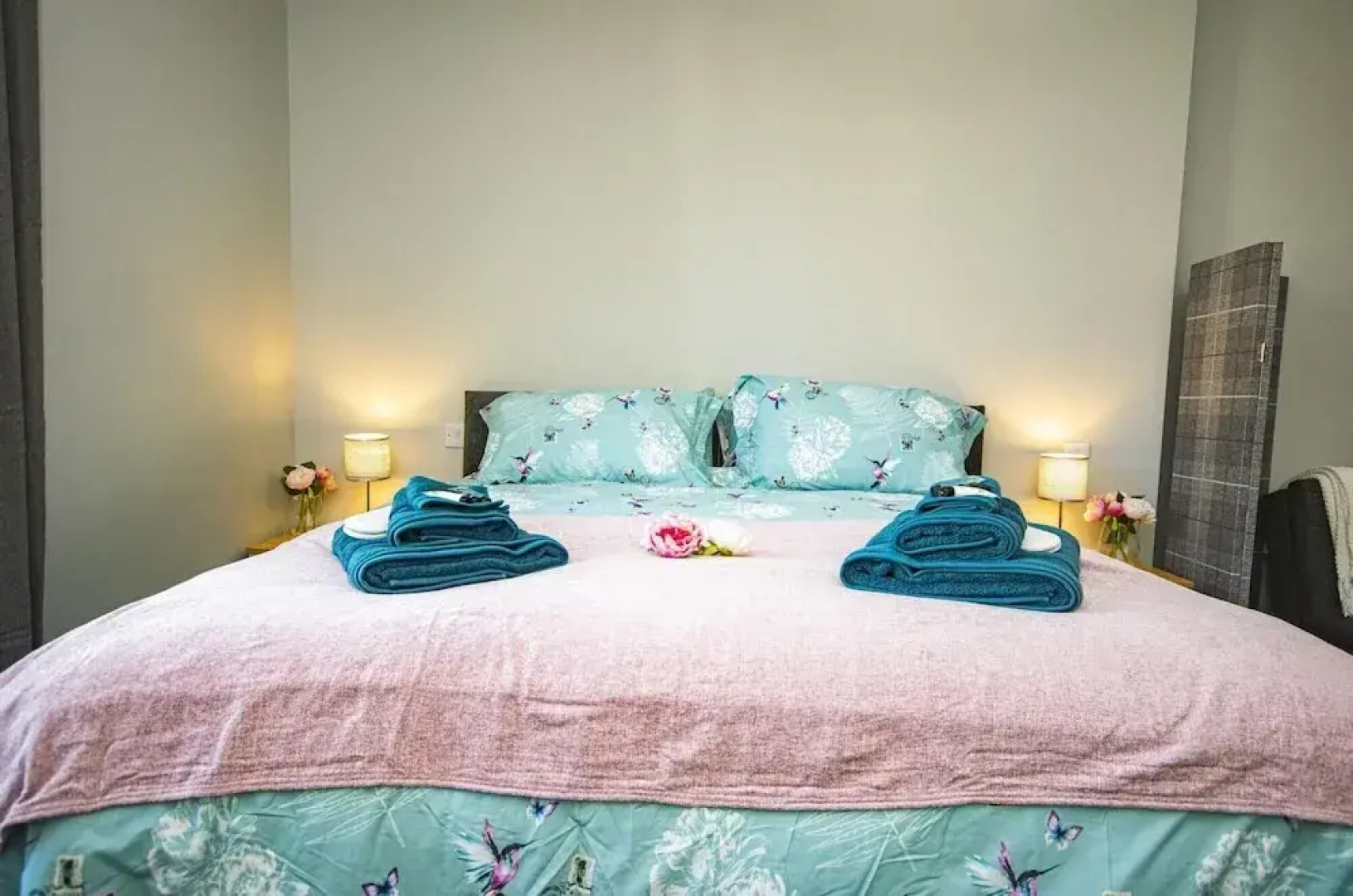 West Chambers Lovely Self-catering Apartment Located Within a Beautifully Renovated Building