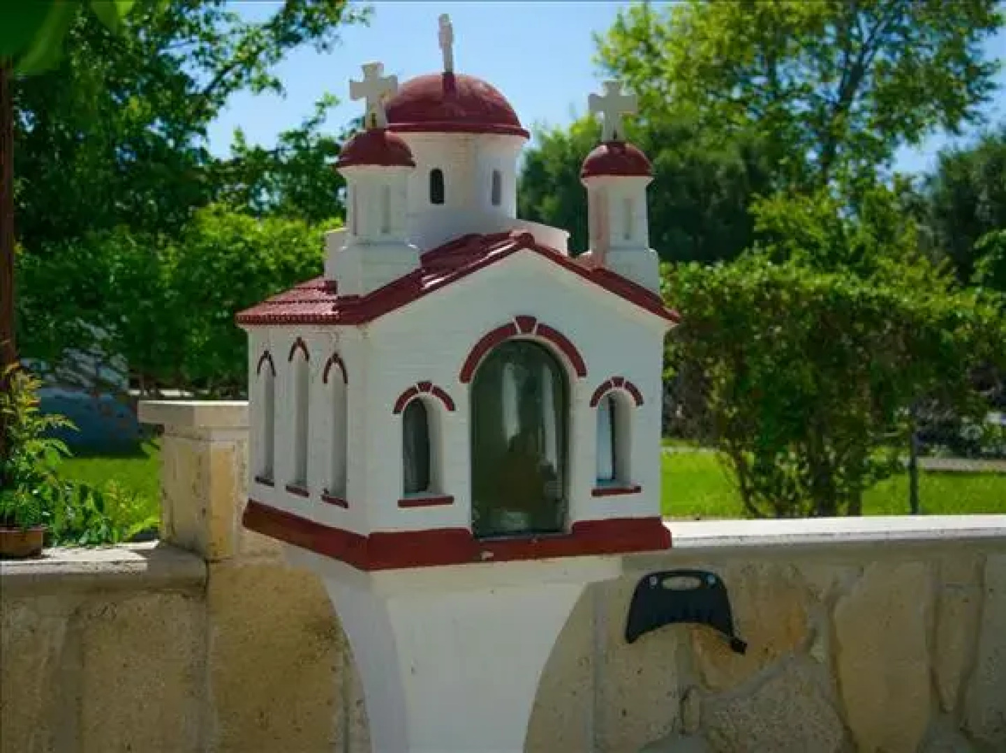 Paradisos Apartments