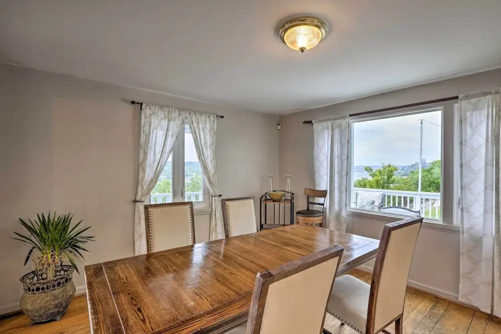 Queen City Home w/ Ohio River View - 3 Mi to Dtwn!