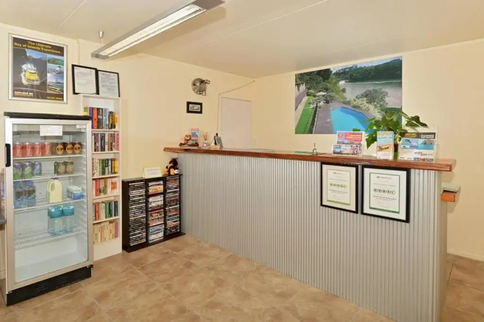 Waterfalls Estate - Motel & Campground