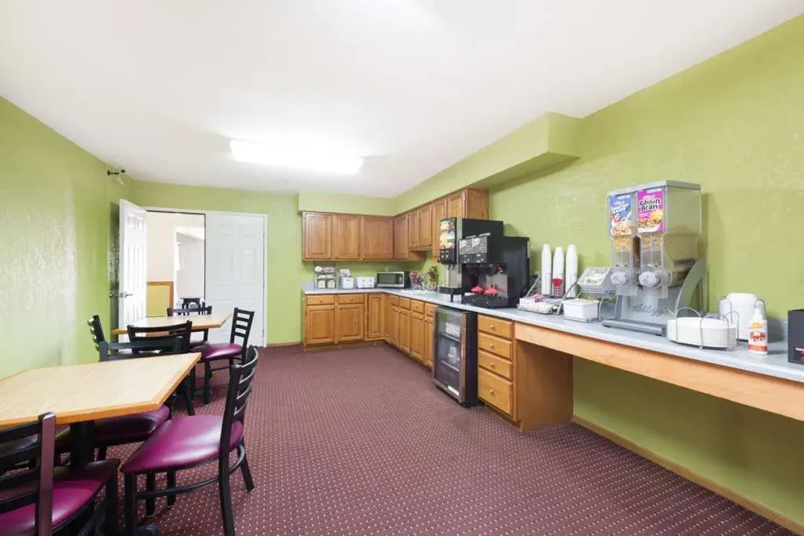 Super 8 Arkansas City Ks