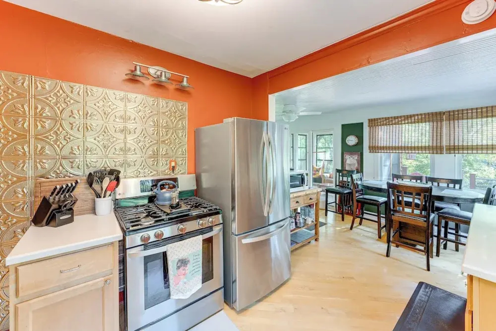 Lake Geneva Family Gem w/ Fenced Dog Run!