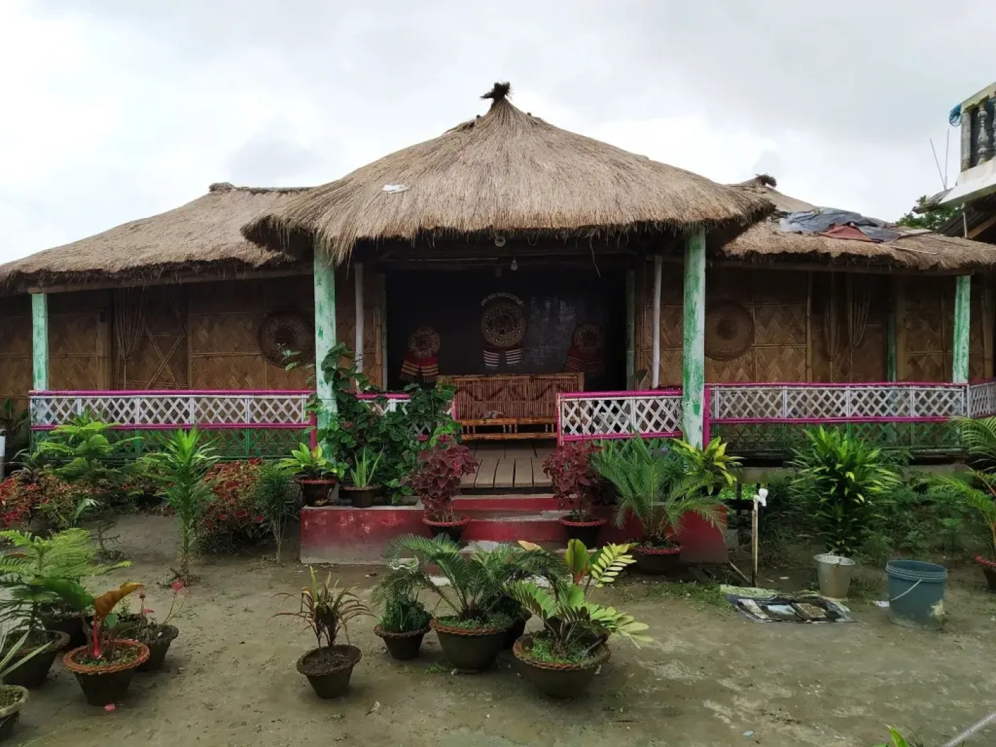 Jonki Panoi Bamboo Cottages