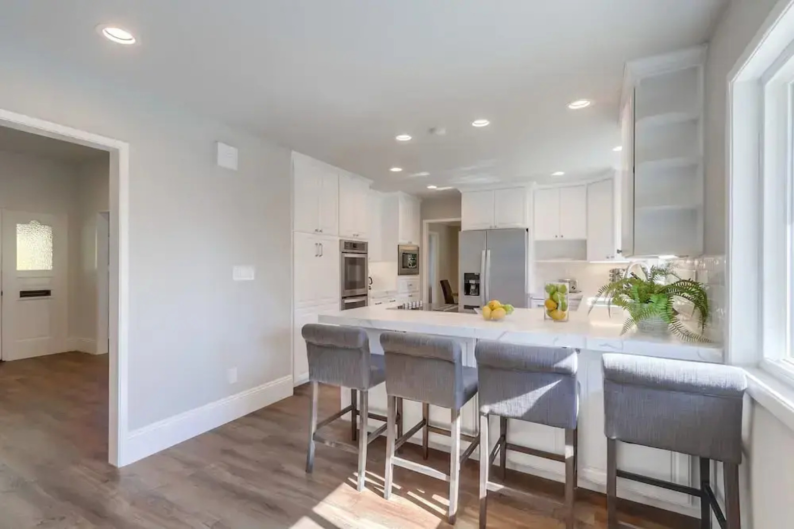 Gorgeous Upgraded 5 Bedroom & 3 Bath Home with pool