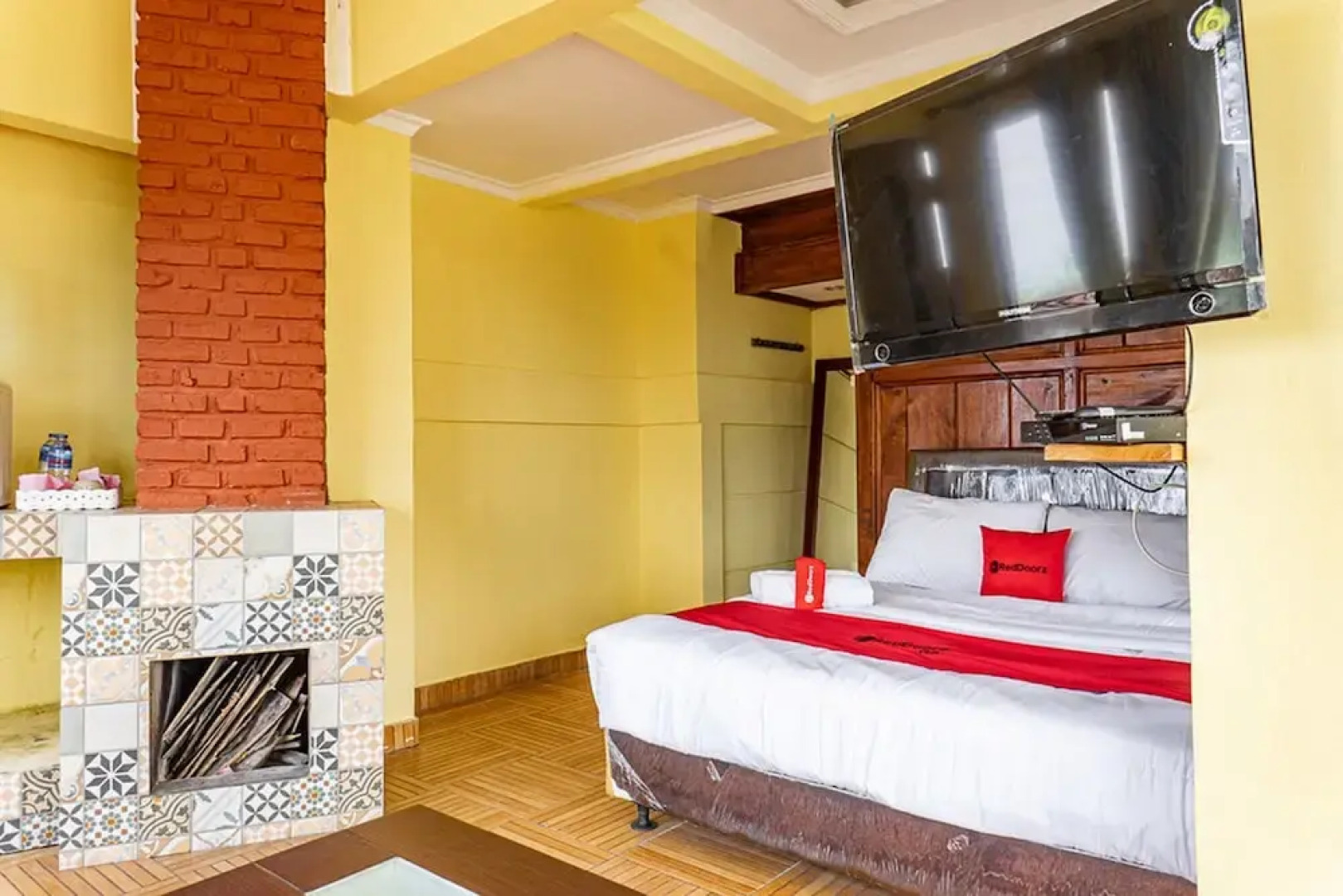 RedDoorz near Kawah Putih Ciwidey