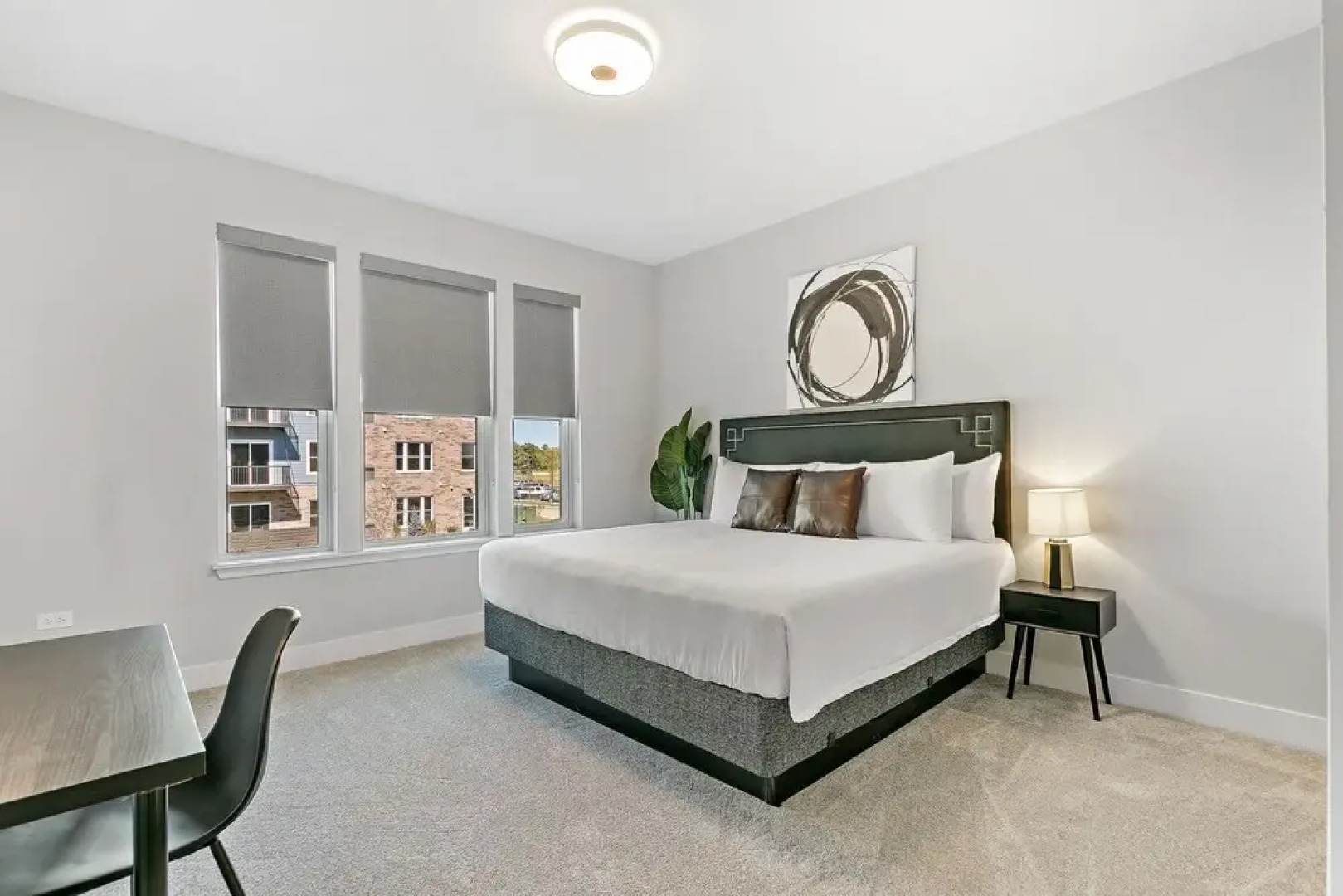 2BR Modern Living in Warrenville