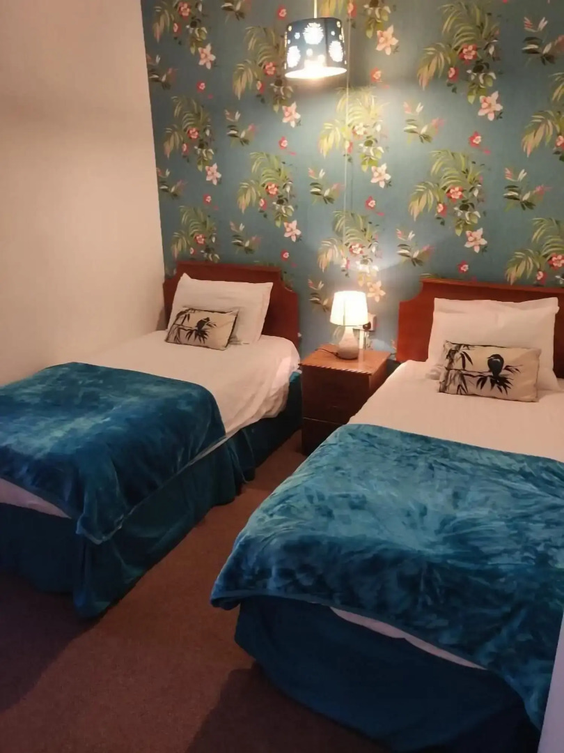 Rivelyn Hotel Bar & Restaurant