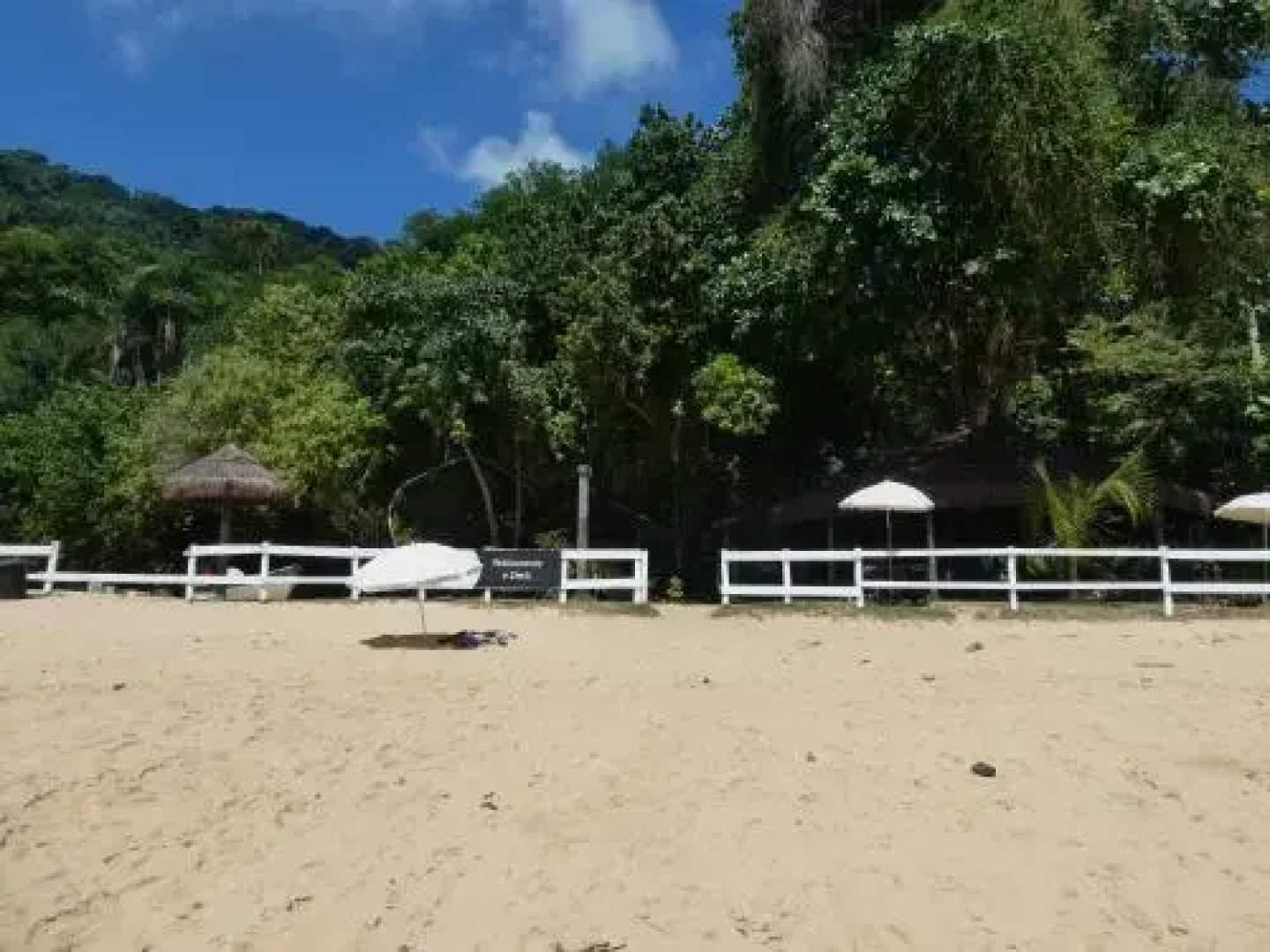 Happy Hammock Eco Beach