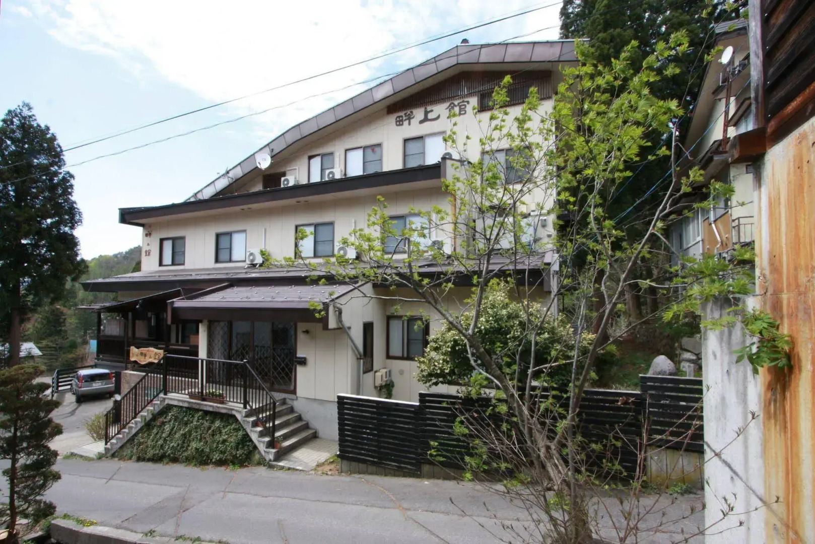 Nozawaonsen Azegamikan