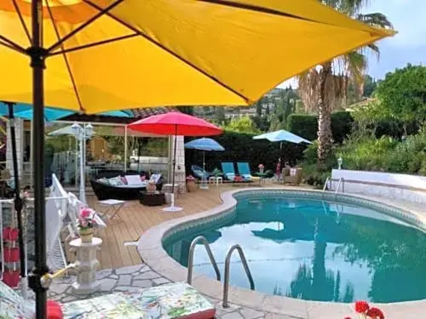 SUITE ROMANTIQUE et CHAMBRE BAROQUE à St Paul de Vence