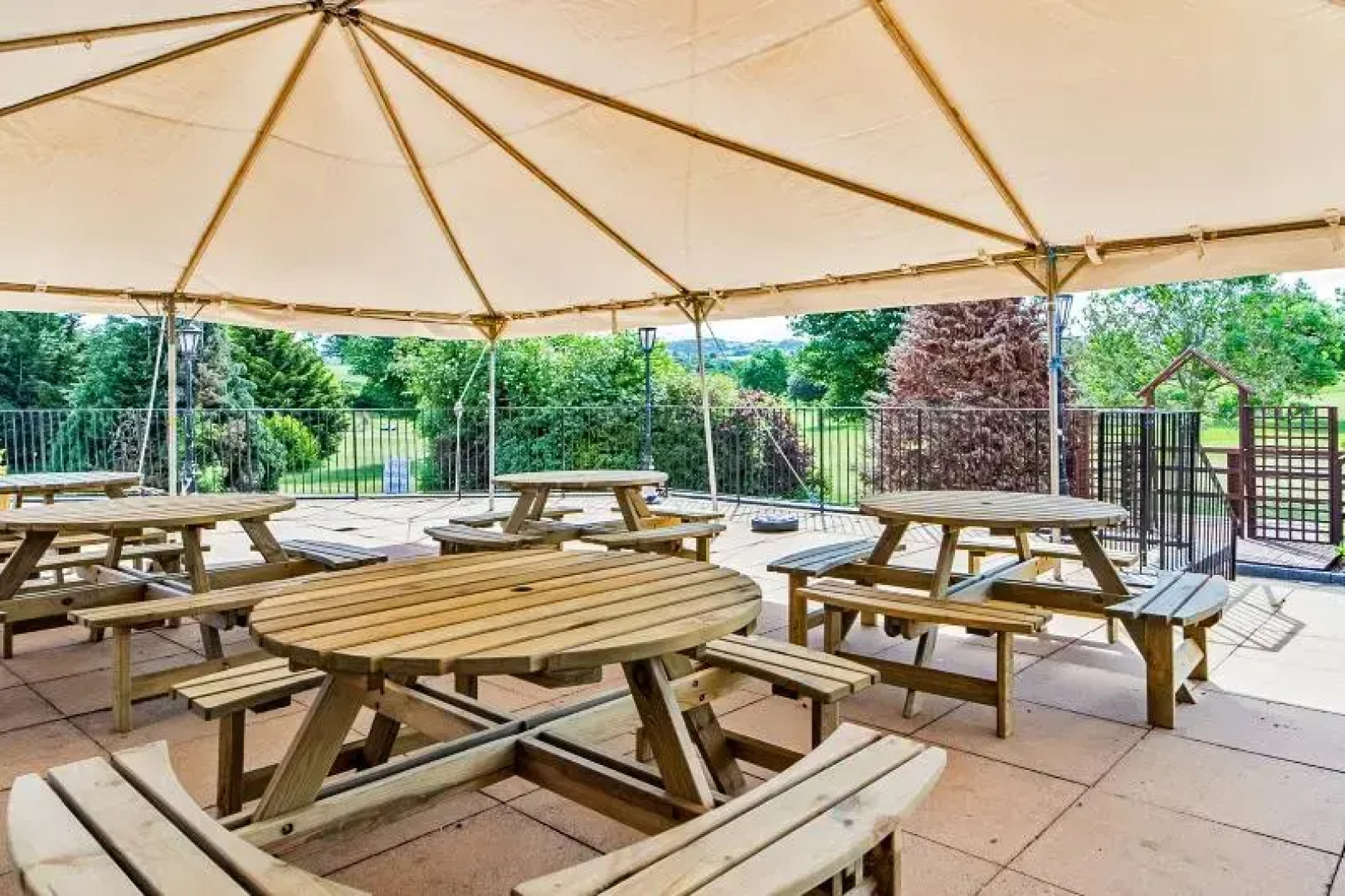 OYO Mountain Park Hotel