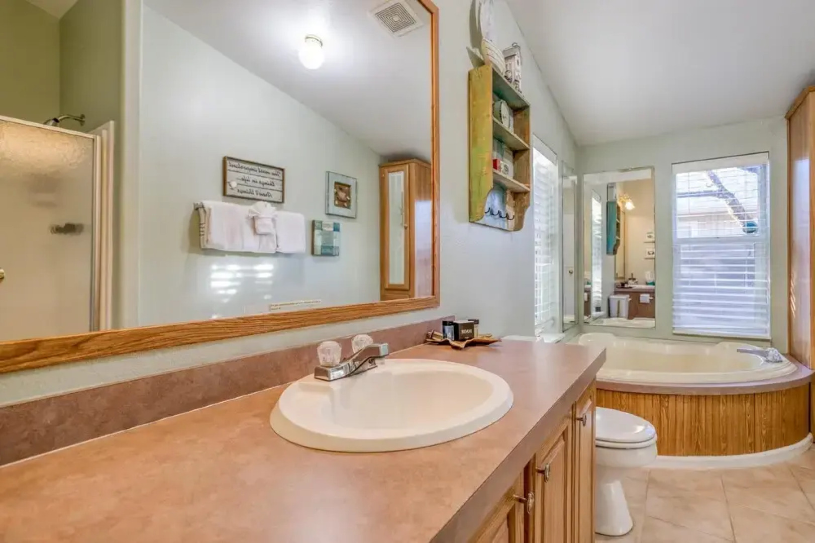 Crow's Coastal Cottage