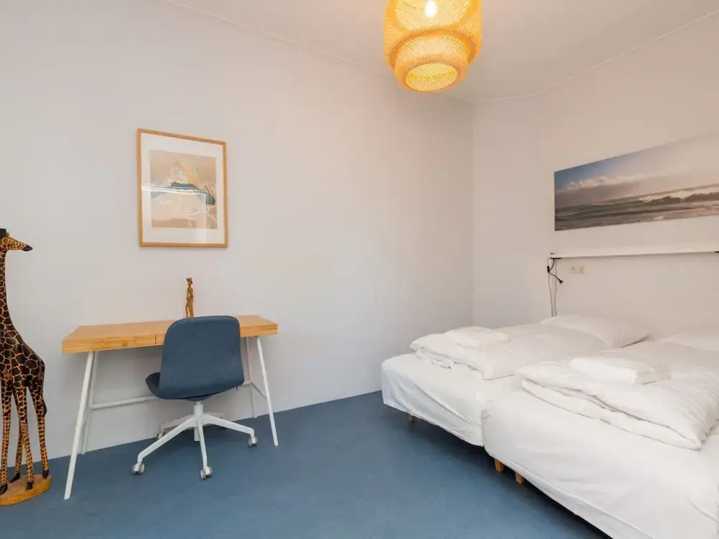 Very Spacious 6-person Apartment Located in the Centre of Ouddorp