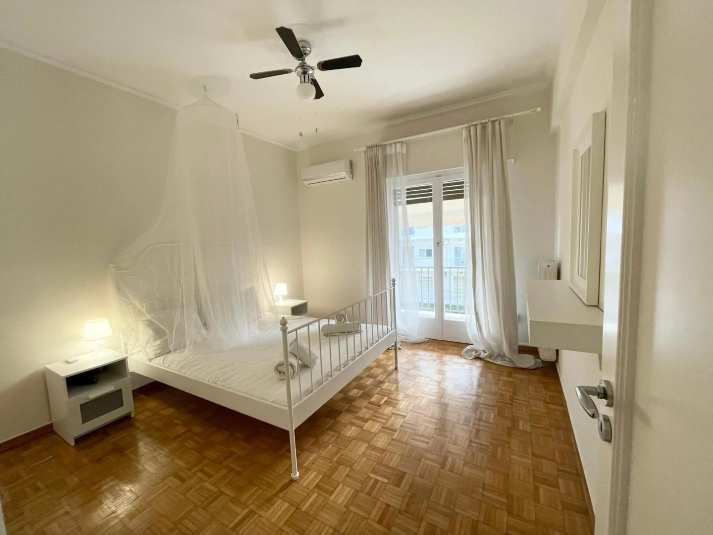 Faliro Apartments Next To The Beach