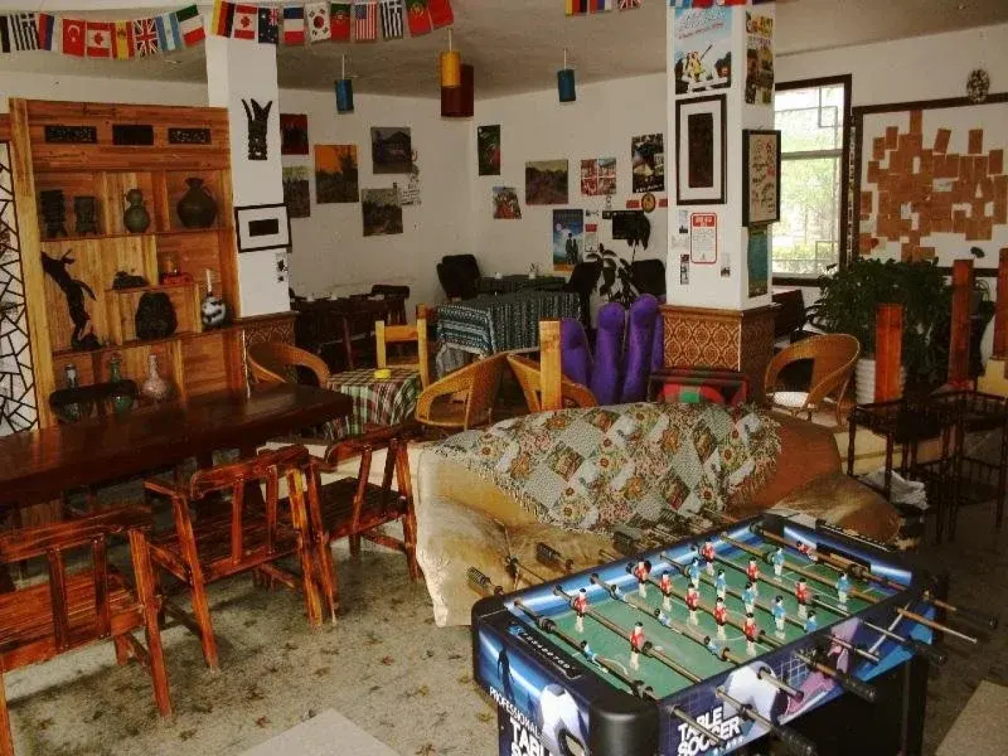 Zhangjiajie Base Area International Youth Hostel