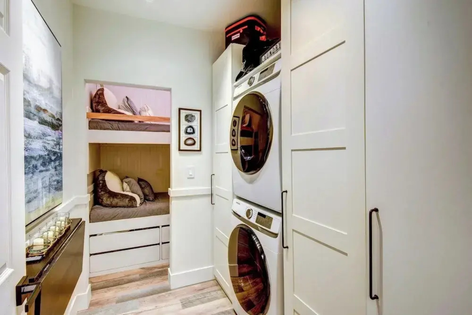 Modern Condo + Golf Course View, Near Hiking!