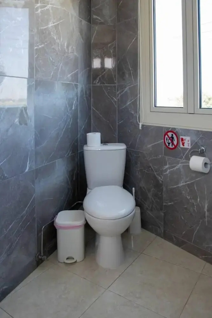 Captivating Lake & Oceanview Getaway House