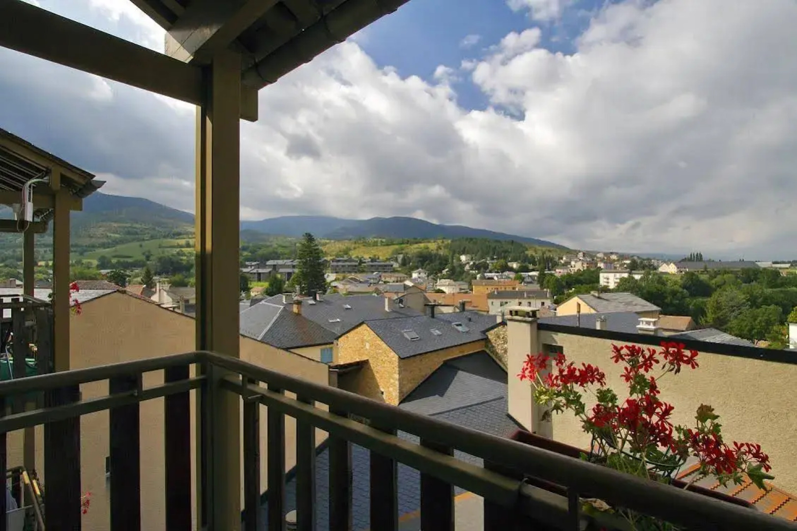 Hotel Restaurant Planes