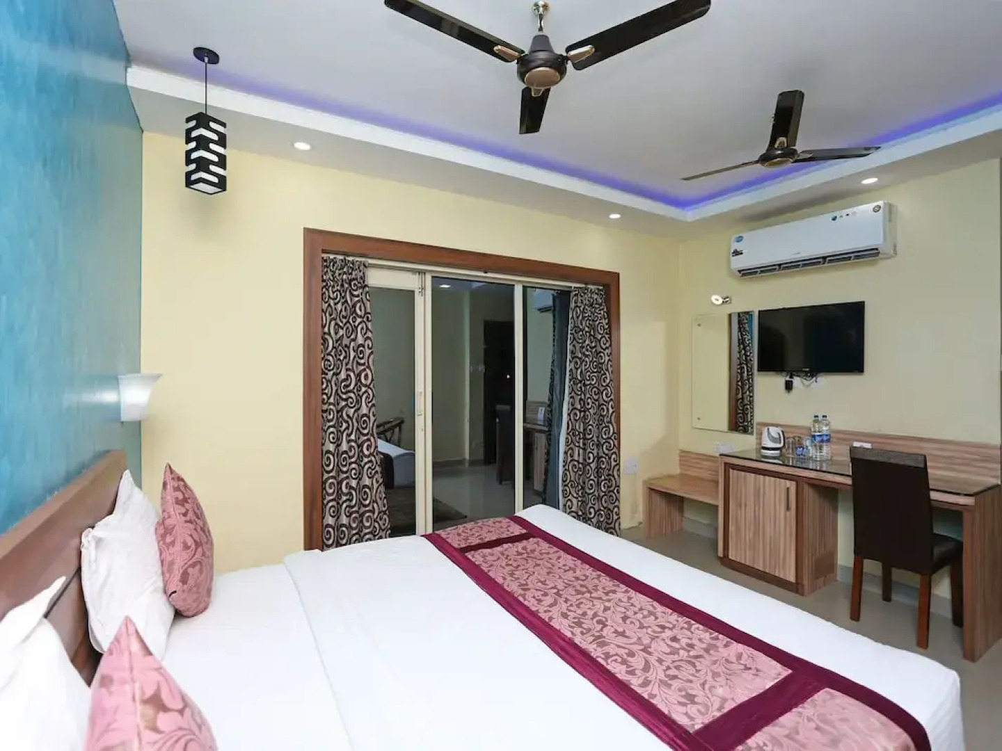 OYO 3599 Hotel Sagar Kanya