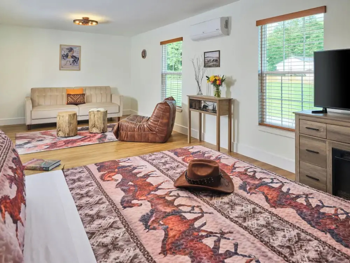 Saddleview Bed & Breakfast