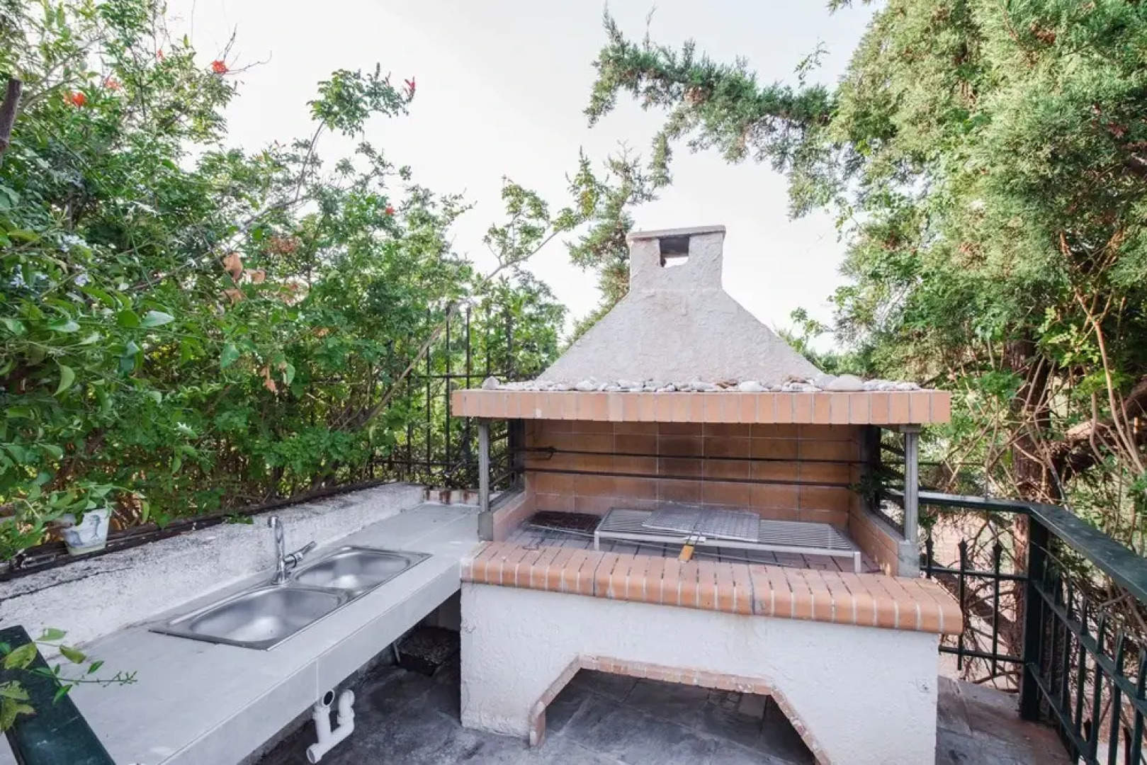 Poseidon's White Villa I