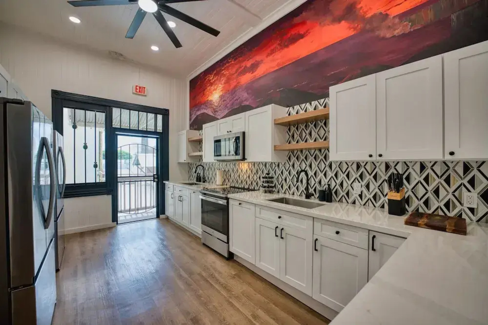 Howzit Hostels Hawaii
