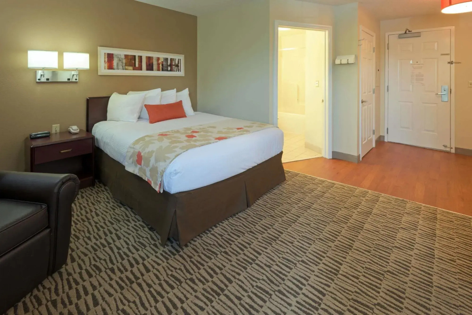 Hawthorn Suites by Wyndham Hartford Meriden