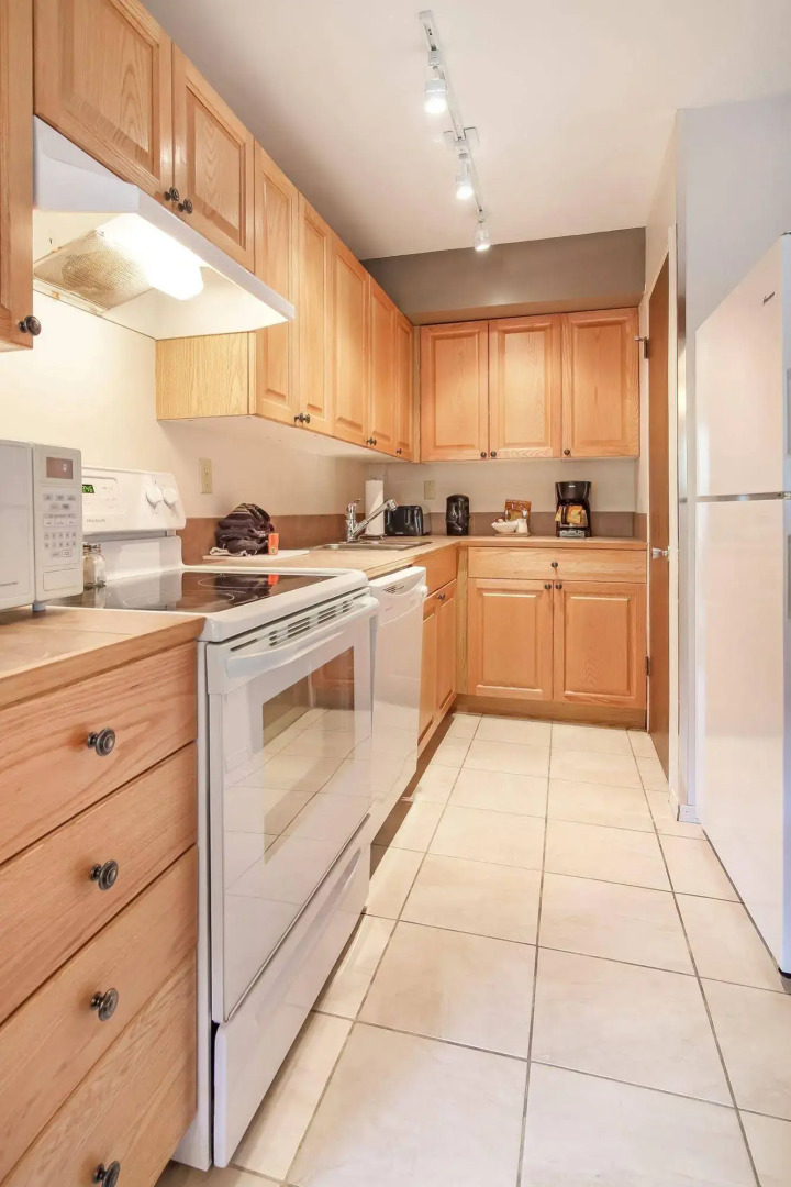 Whiski Jack Creekside